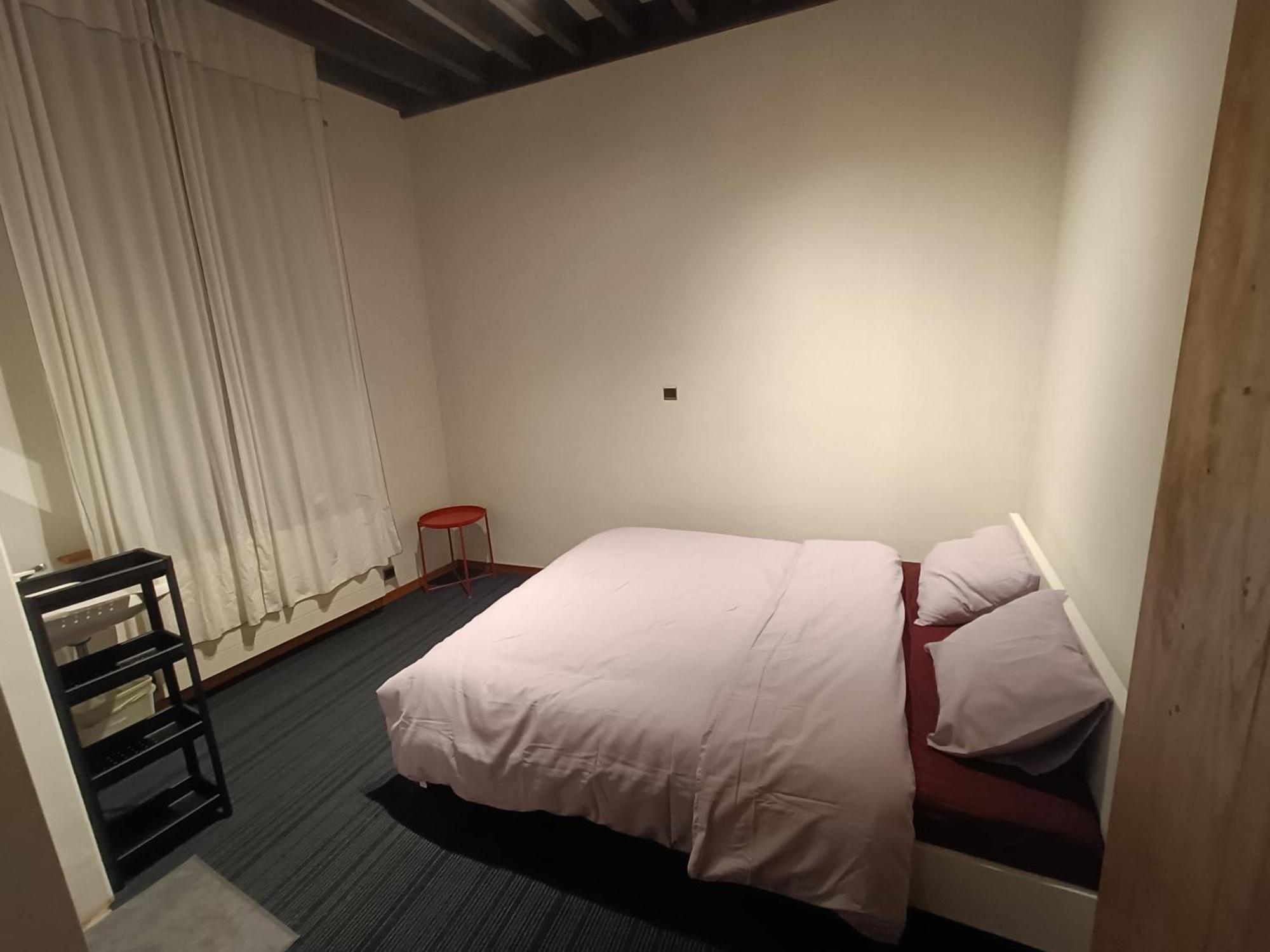 Viktoria Hostel Antwerpen Ngoại thất bức ảnh