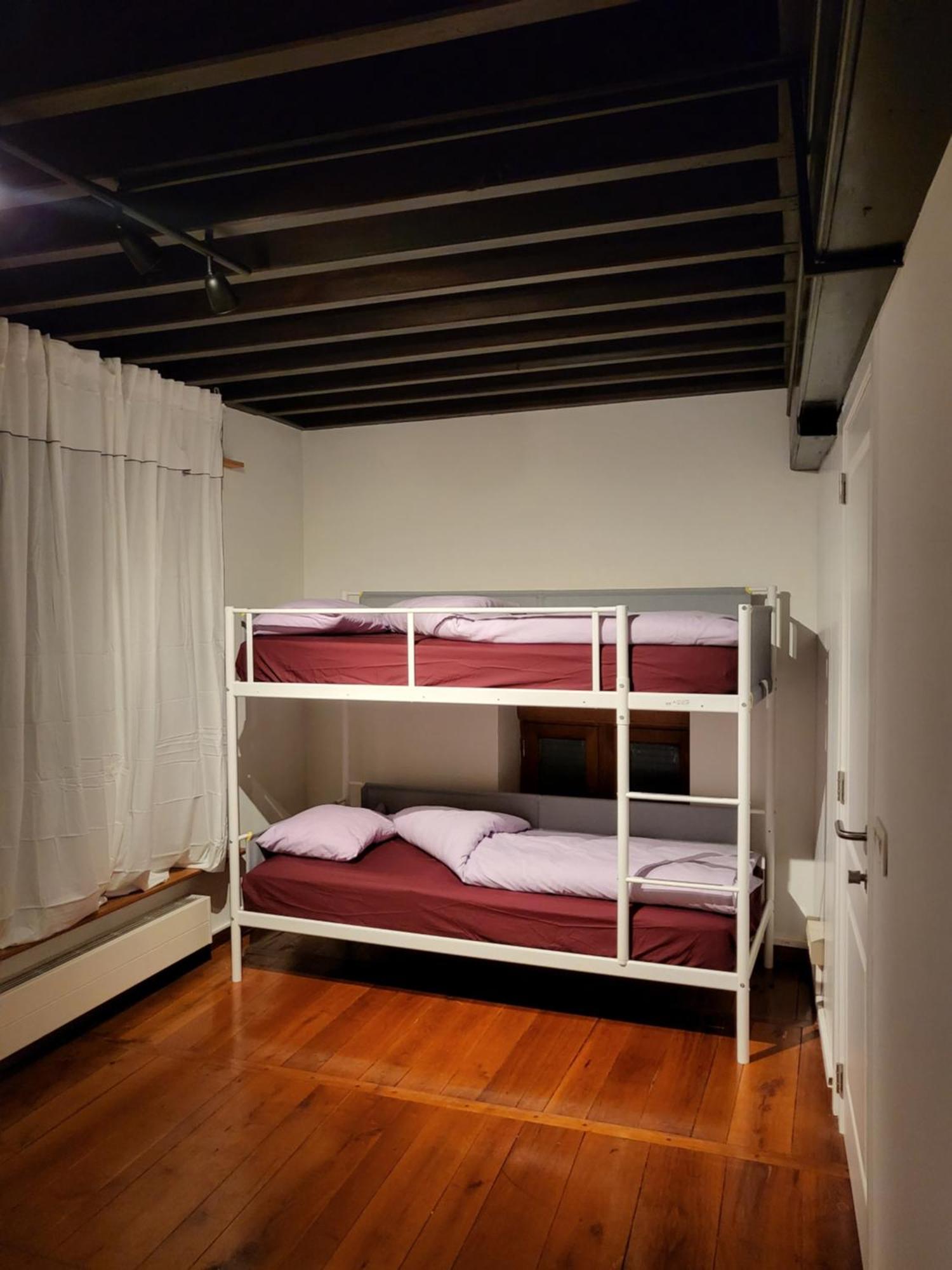 Viktoria Hostel Antwerpen Ngoại thất bức ảnh
